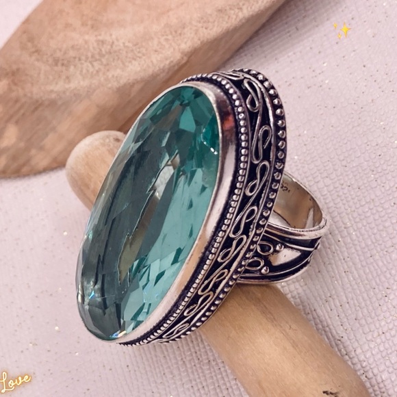 Radiant Green Amethyst Gemstone Handmade Ring - Picture 4 of 8